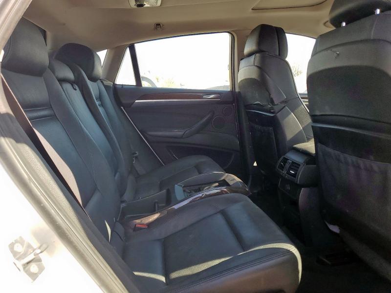 5UXFG8C52ALZ94533 - 2010 BMW X6 XDRIVE50I SILVER photo 10