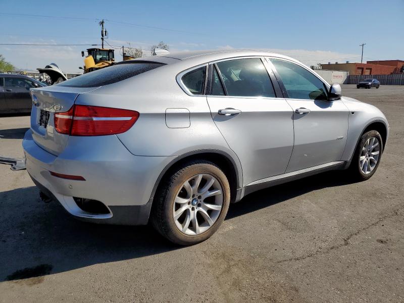 5UXFG8C52ALZ94533 - 2010 BMW X6 XDRIVE50I SILVER photo 3