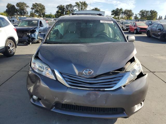 5TDYZ3DC1HS775074 - 2017 TOYOTA SIENNA XLE GRAY photo 5