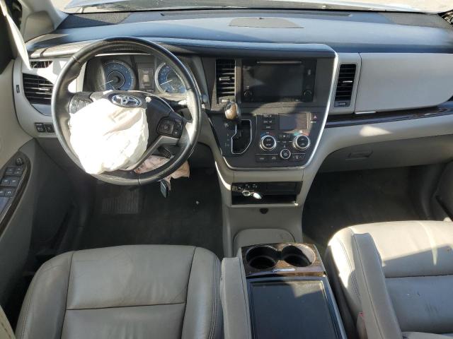 5TDYZ3DC1HS775074 - 2017 TOYOTA SIENNA XLE GRAY photo 8