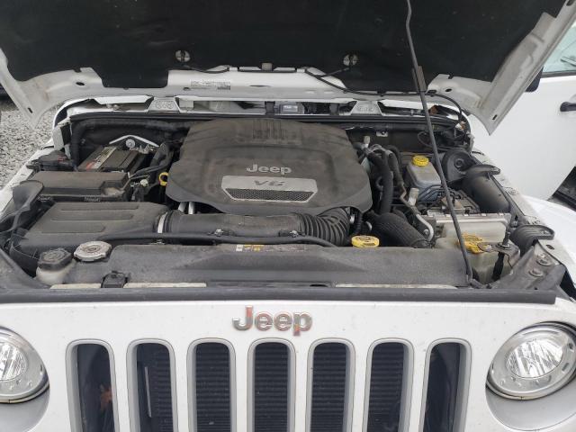 1C4BJWEG0JL937378 - 2018 JEEP WRANGLER U SAHARA WHITE photo 12