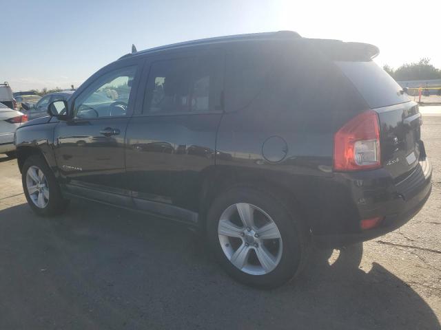 1J4NF1FB2BD223486 - 2011 JEEP COMPASS SPORT შავი ფოტო 2