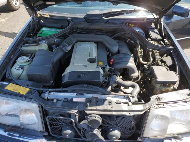 WDBEA32E2SC266939 - 1995 MERCEDES-BENZ E 320 BASE BLACK photo 11