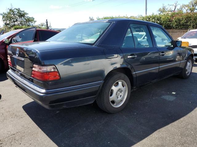 WDBEA32E2SC266939 - 1995 MERCEDES-BENZ E 320 BASE BLACK photo 3