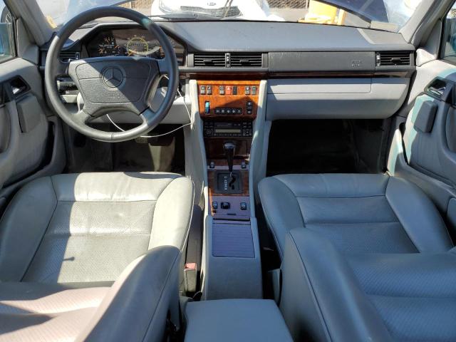 WDBEA32E2SC266939 - 1995 MERCEDES-BENZ E 320 BASE BLACK photo 8