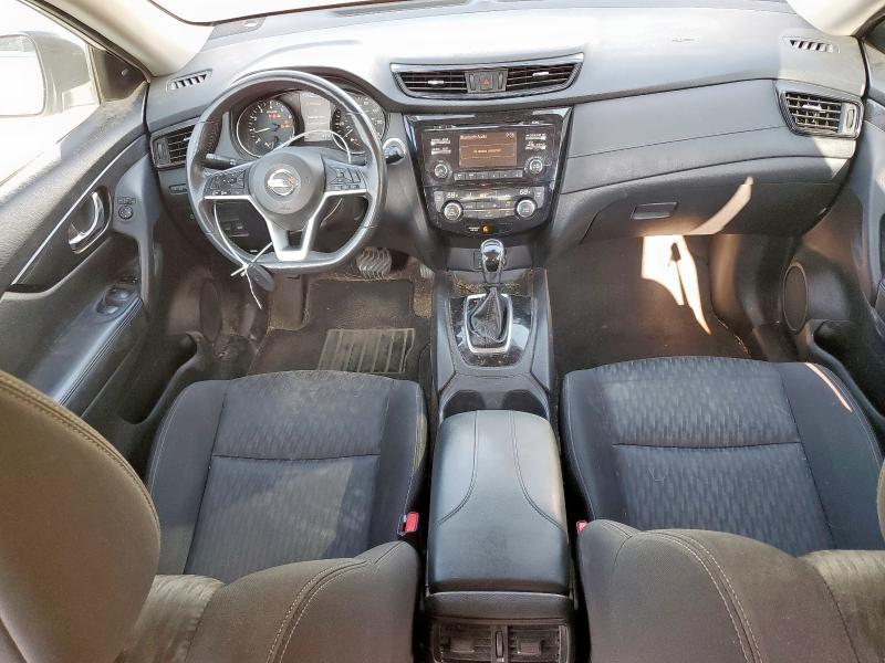 KNMAT2MT6HP607681 - 2017 NISSAN ROGUE S WHITE photo 8