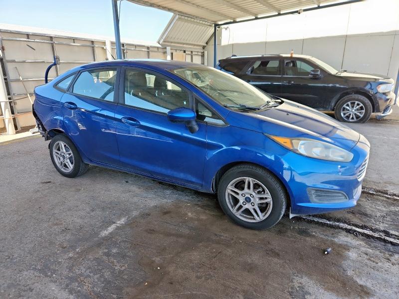 3FADP4BJ9KM163049 - 2019 FORD FIESTA SE BLUE photo 4