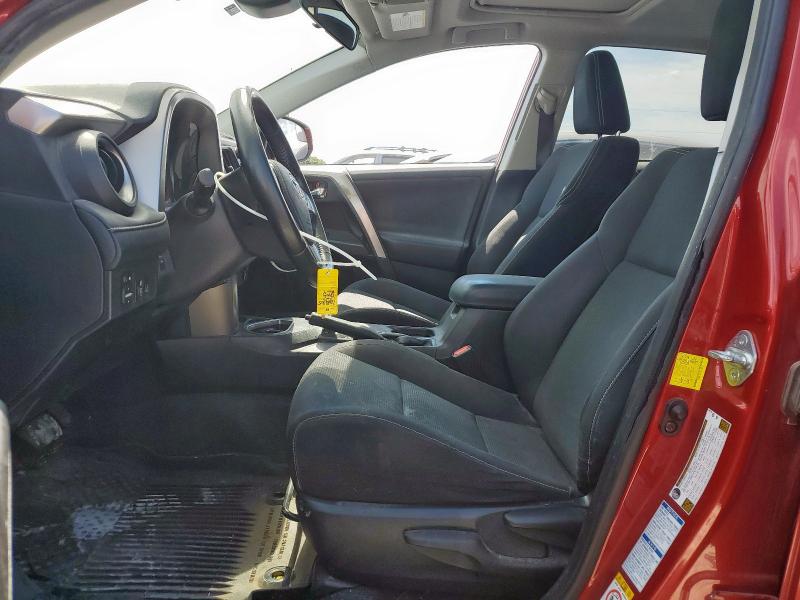 JTMRFREV8HJ145727 - 2017 TOYOTA RAV4 XLE წითელი ფოტო 7