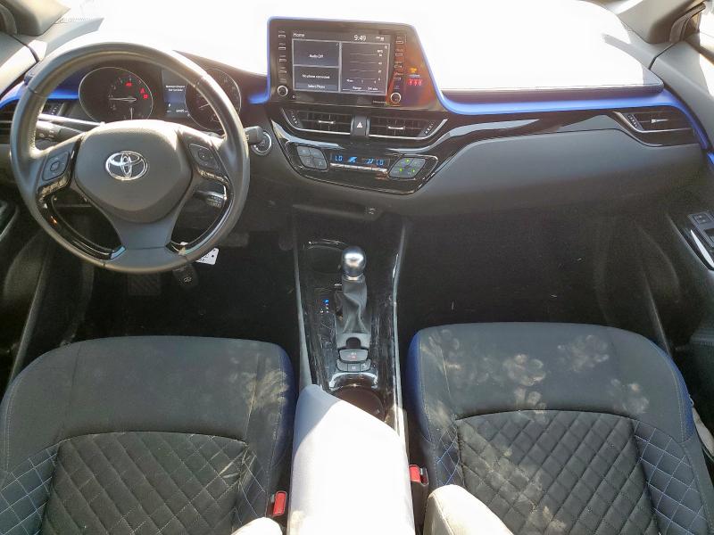 NMTKHMBX5NR141958 - 2022 TOYOTA C-HR XLE 蓝色 照片 8