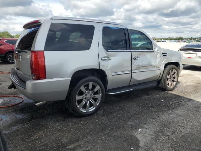 1GYS3AEF8DR288140 - 2013 CADILLAC ESCALADE SILVER photo 3