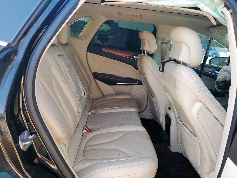 5LMCJ3C91GUJ28412 - 2016 LINCOLN MKC RESERVE BLACK photo 11