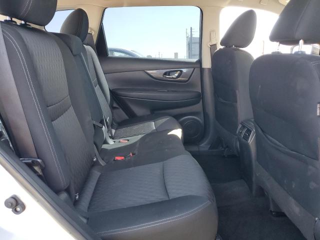 KNMAT2MT7JP612362 - 2018 NISSAN ROGUE S 银色 照片 11