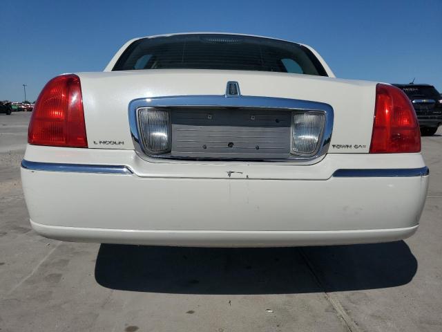 1LNHM81WX6Y608249 - 2006 LINCOLN TOWN CAR SIGNATURE WHITE photo 6