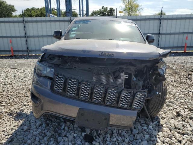 1C4RJFAG2JC266963 - 2018 JEEP GRAND CHER LAREDO ნაცრისფერი ფოტო 5
