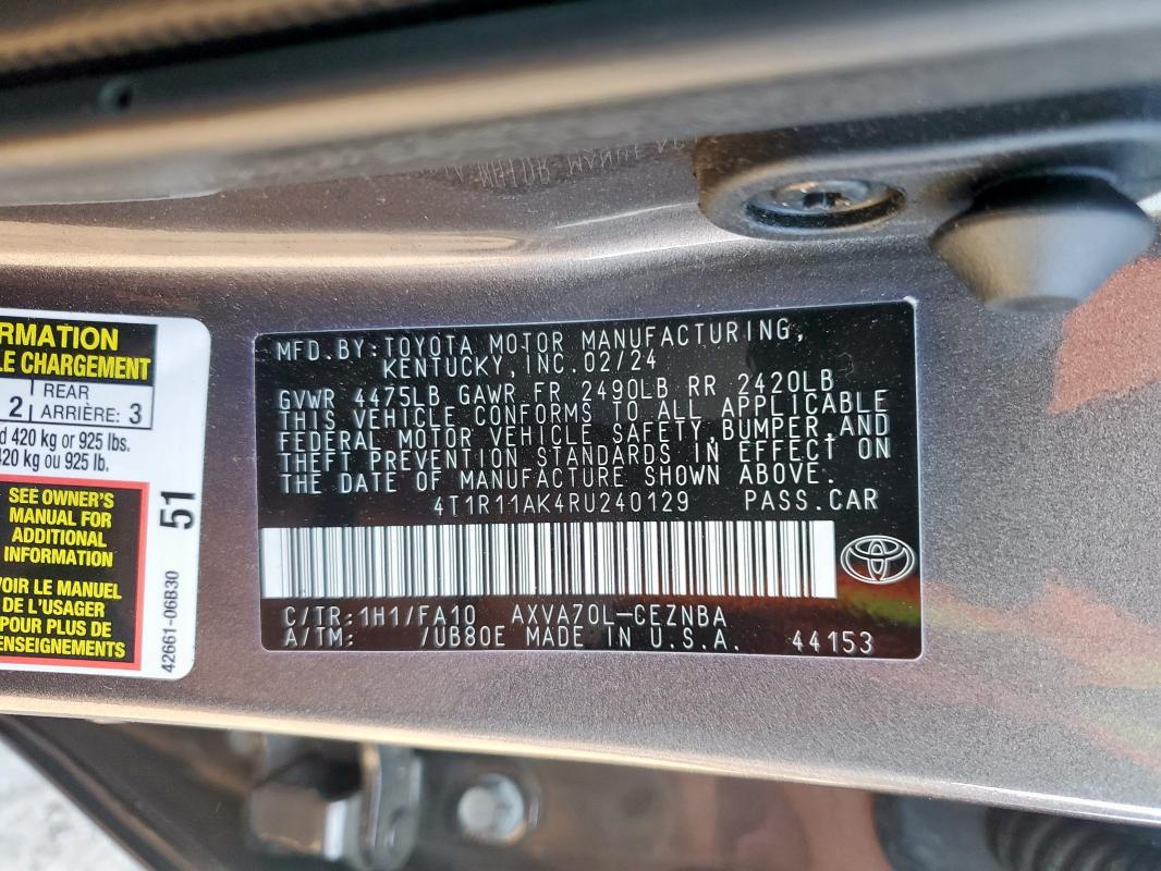 4T1R11AK4RU240129 - 2024 TOYOTA CAMRY LE 银色 照片 12