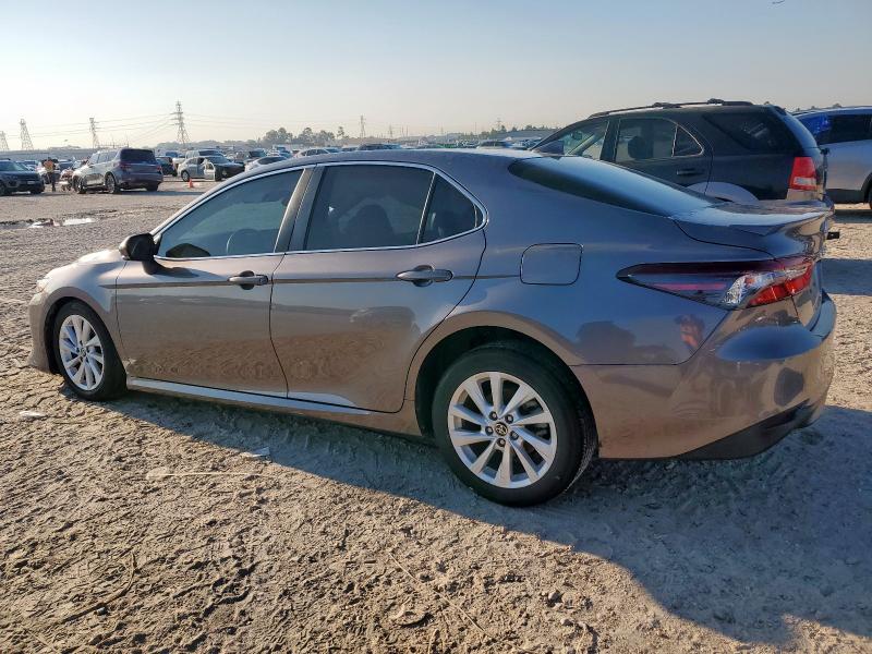 4T1R11AK4RU240129 - 2024 TOYOTA CAMRY LE 银色 照片 2