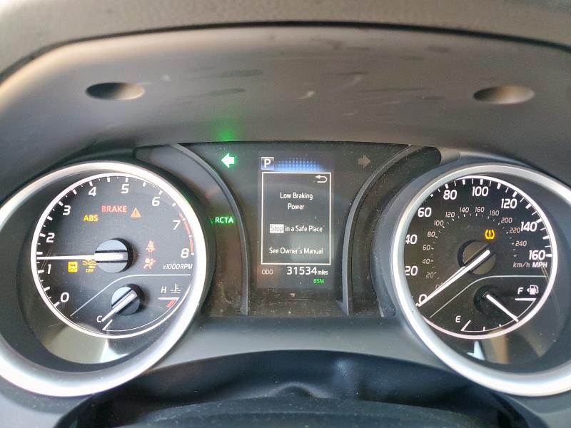 4T1R11AK4RU240129 - 2024 TOYOTA CAMRY LE 银色 照片 9