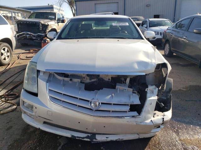 1G6DC67A370133567 - 2007 CADILLAC STS WHITE photo 5