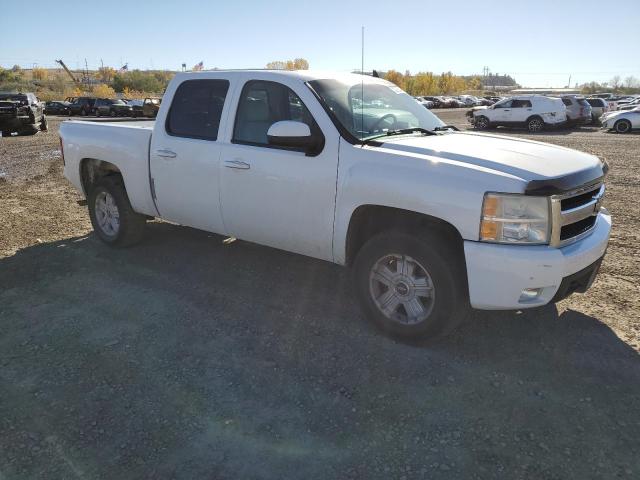 3GCEK13327G512361 - 2007 CHEVROLET SILVERADO K1500 CREW CAB WHITE photo 4