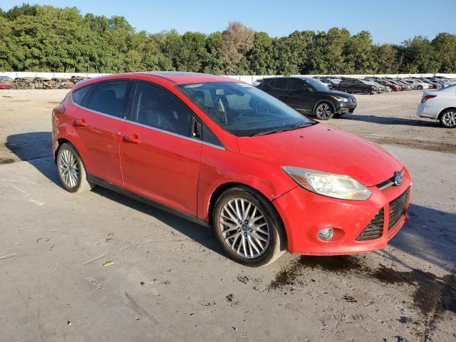 1FAHP3M21CL191450 - 2012 FORD FOCUS SEL RED photo 4