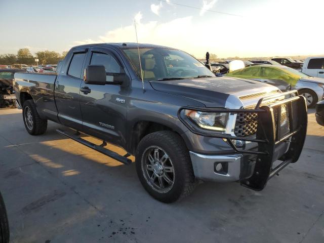 5TFCW5F18JX022541 - 2018 TOYOTA TUNDRA DOUBLE CAB SR/SR5 BLACK photo 4