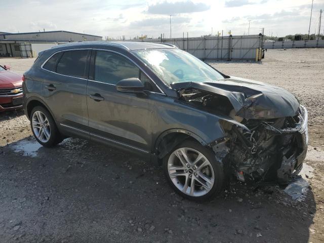 5LMCJ3D93HUL13514 - 2017 LINCOLN MKC RESERVE GRAY photo 4