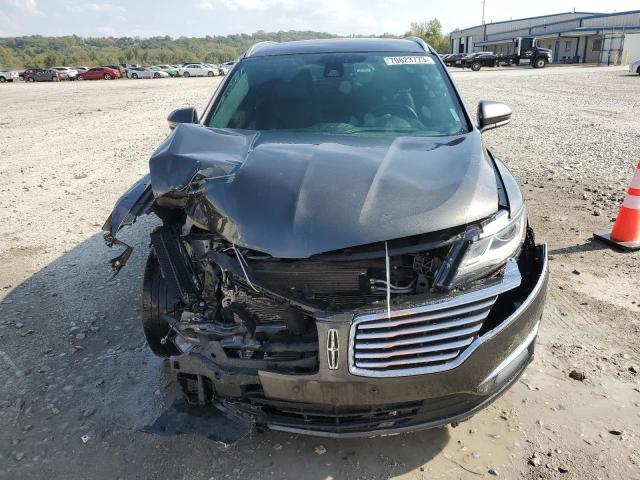 5LMCJ3D93HUL13514 - 2017 LINCOLN MKC RESERVE GRAY photo 5