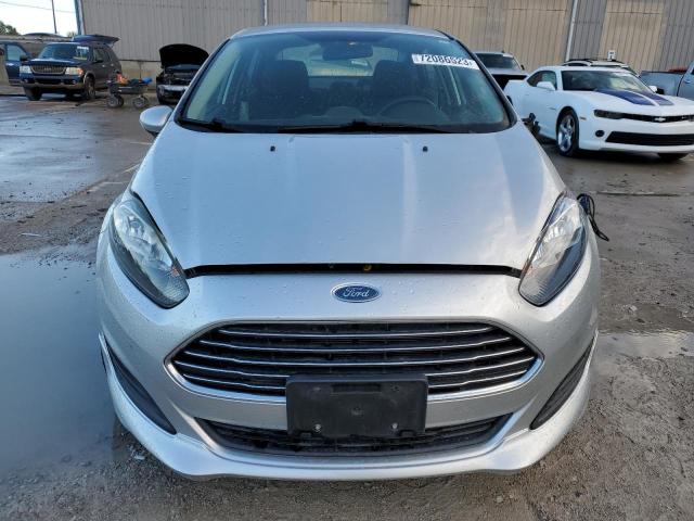 3FADP4BJ0EM217584 - 2014 FORD FIESTA SE SILVER photo 5