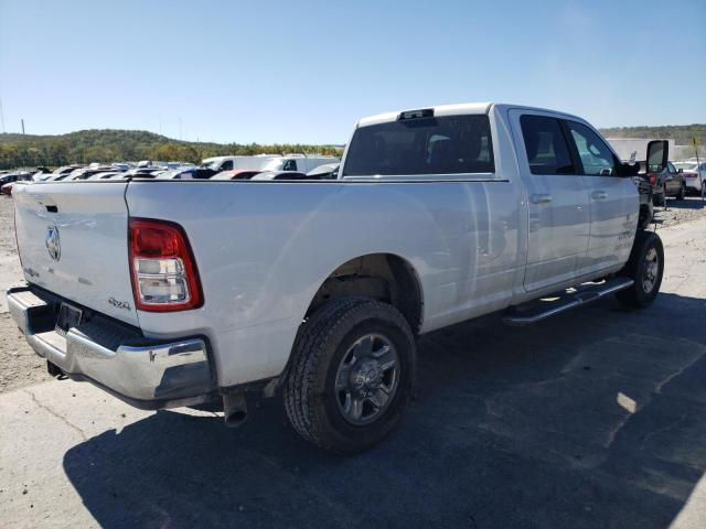 3C6UR5JL6NG155286 - 2022 RAM 2500 BIG HORN/LONE STAR WHITE photo 3