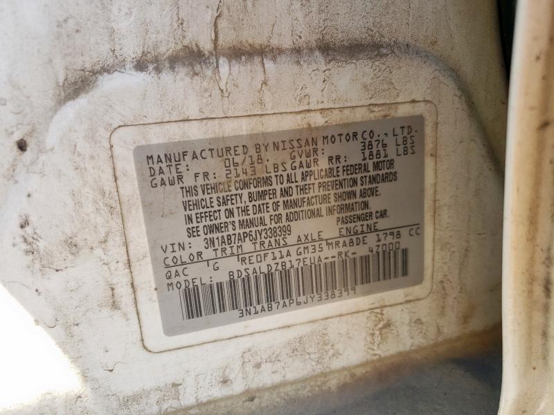 3N1AB7AP6JY338399 - 2018 NISSAN SENTRA S 白色 照片 12