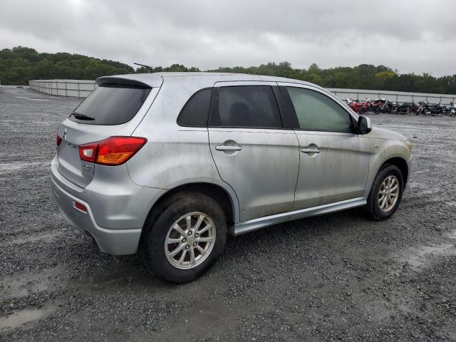 JA4AP3AU4BZ006167 - 2011 MITSUBISHI OUTLANDER ES SILVER photo 3