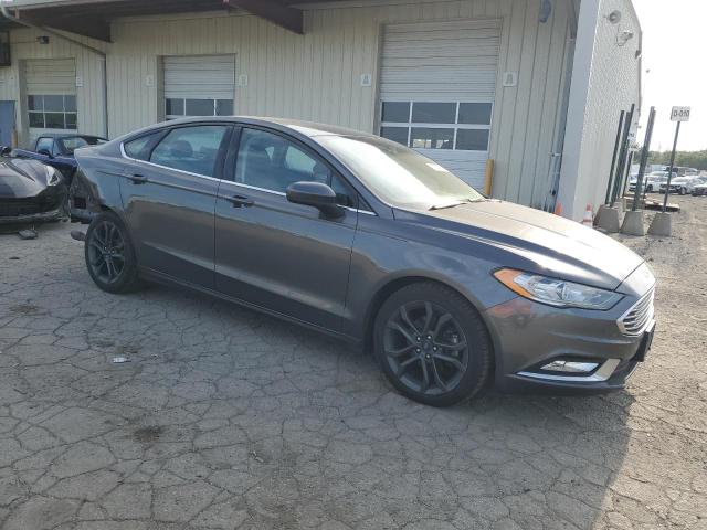 3FA6P0HDXJR252455 - 2018 FORD FUSION SE GRAY photo 4