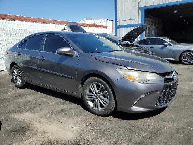 4T1BF1FK1FU005341 - 2015 TOYOTA CAMRY LE GRAY photo 4