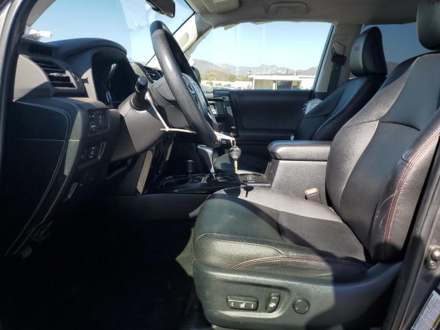 JTEBU5JR0J5547633 - 2018 TOYOTA 4RUNNER SR5/SR5 PREMIUM Серый фото 7