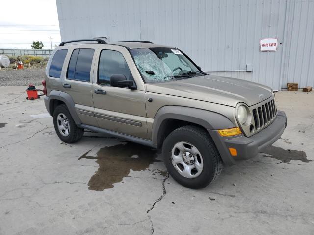 1J4GL48K16W200372 - 2006 JEEP LIBERTY SPORT Złoty zdjęcie 4