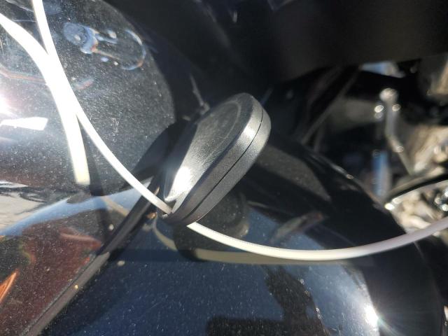 1HD1KHC15MB676986 - 2021 HARLEY-DAVIDSON FLTRX Черный фото 8