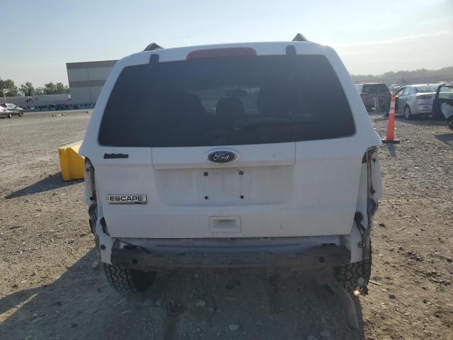 1FMCU9D70BKC38754 - 2011 FORD ESCAPE XLT თეთრი ფოტო 6
