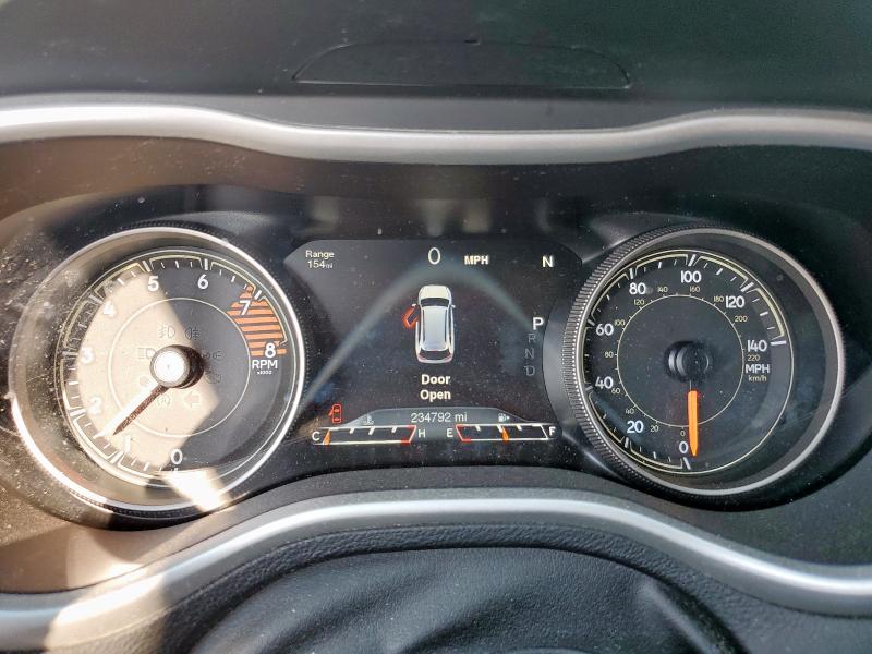 1C4PJMBS8HW631461 - 2017 JEEP CHEROKEE TRAILHAWK SILVER photo 9