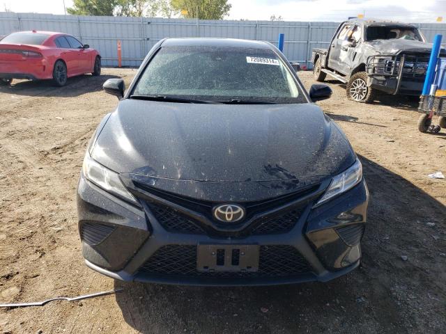 4T1B11HK8JU553017 - 2018 TOYOTA CAMRY L BLACK photo 5