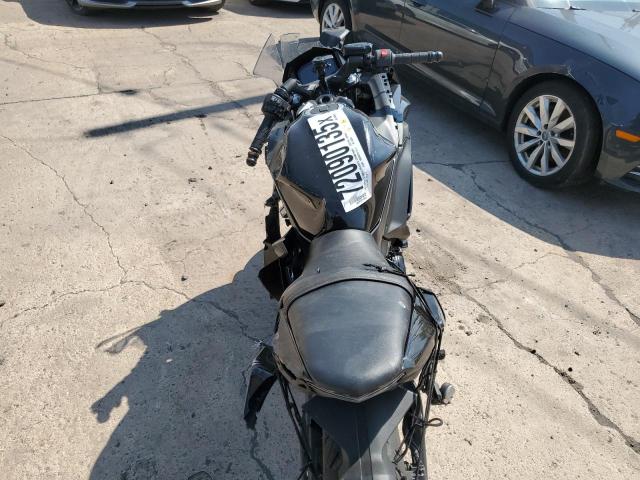 ML5EXER16SDAD8539 - 2025 KAWASAKI EX650 R BLACK photo 6