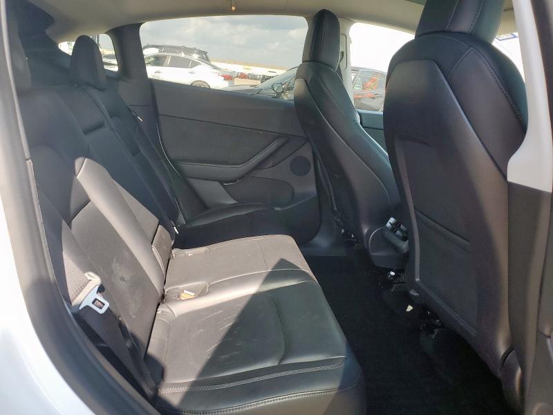 5YJYGDEE5LF045161 - 2020 TESLA MODEL Y 白色 照片 10