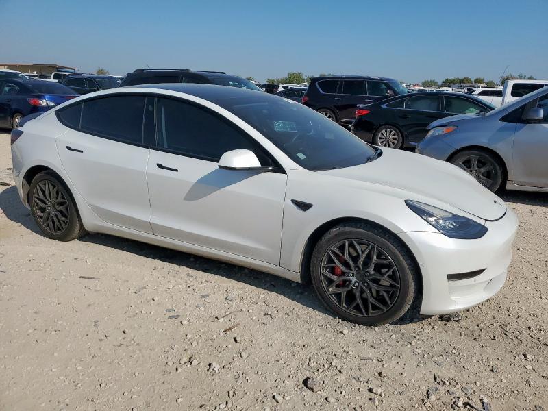5YJ3E1EC8MF862719 - 2021 TESLA MODEL 3 WHITE photo 4