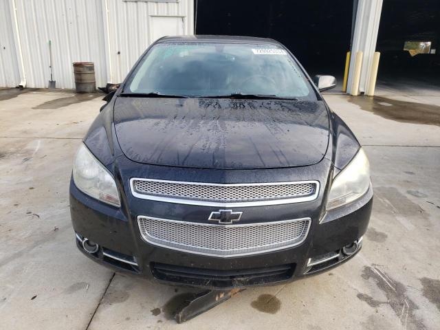 1G1ZE5E02AF319132 - 2010 CHEVROLET MALIBU LTZ შავი ფოტო 5