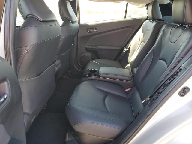 JTDKARFP5H3057383 - 2017 TOYOTA PRIUS PRIM SILVER photo 10