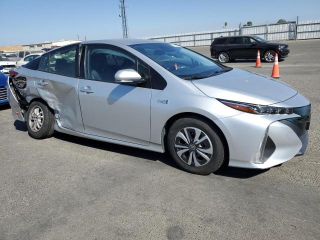 JTDKARFP5H3057383 - 2017 TOYOTA PRIUS PRIM SILVER photo 4