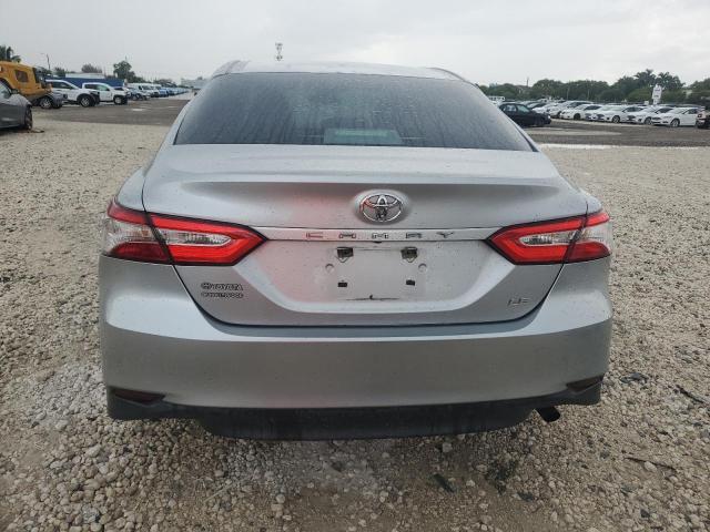 4T1B11HK9JU653921 - 2018 TOYOTA CAMRY L SILVER photo 6