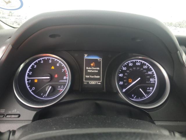 4T1B11HK9JU653921 - 2018 TOYOTA CAMRY L SILVER photo 9