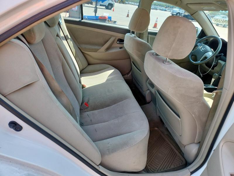 4T4BF3EK2AR042149 - 2010 TOYOTA CAMRY BASE Weiß Foto 10