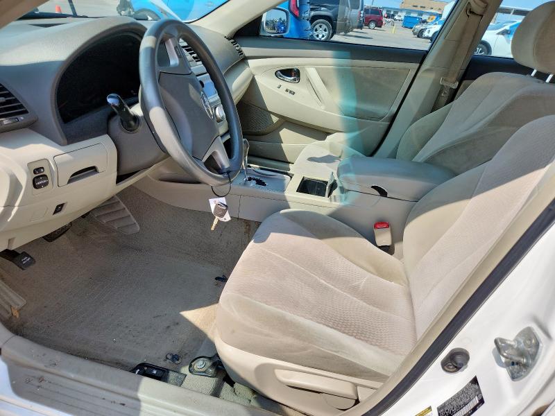 4T4BF3EK2AR042149 - 2010 TOYOTA CAMRY BASE Weiß Foto 7