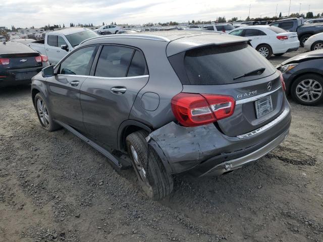 WDCTG4EB9GJ211500 - 2016 MERCEDES-BENZ GLA 250 GRAY photo 2